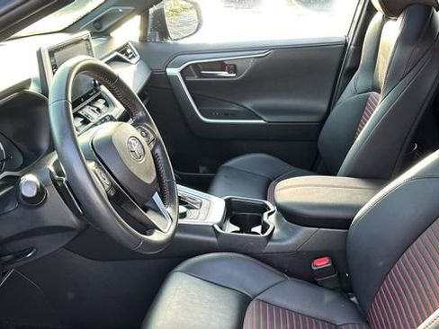 Used 2021 Toyota RAV4 XSE w/ Weather Package AWD/4WD image 28