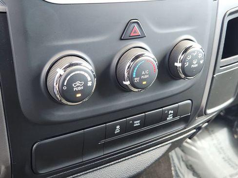 Used 2024 RAM 1500 Classic Warlock AWD/4WD image 10