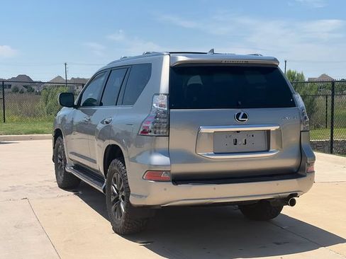 Used 2023 Lexus GX 460 Premium AWD/4WD image 7