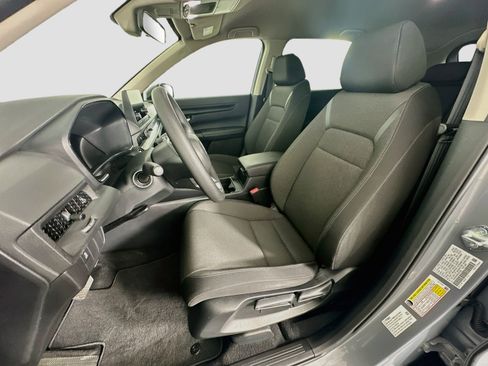 Used 2025 Honda CR-V LX image 13