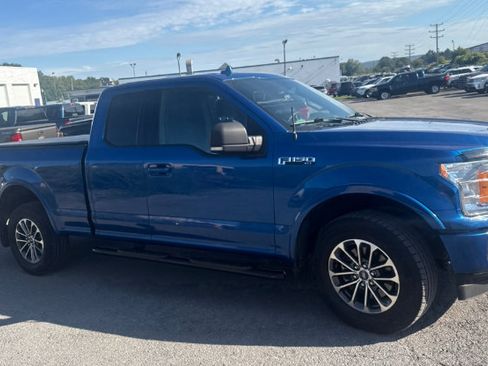 Used 2018 Ford F150 XLT w/ Equipment Group 302A Luxury AWD/4WD image 3