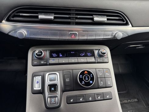 Used 2022 Hyundai Palisade Calligraphy image 27
