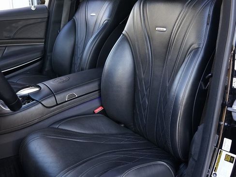 Used 2019 Mercedes-Benz S 63 AMG S 4MATIC Sedan image 9