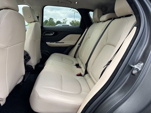 Used 2019 Jaguar F-PACE Premium AWD/4WD image 31