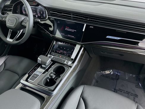 Used 2025 Audi Q7 3.0T Premium Plus w/ Premium Plus Package AWD/4WD image 6