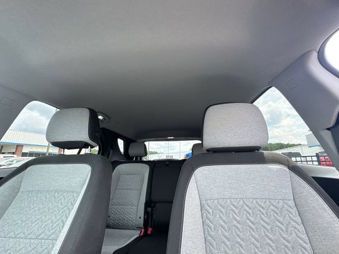 Used 2023 Chevrolet Equinox LT FWD image 32