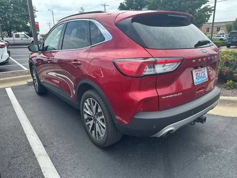 Used 2020 Ford Escape Titanium w/ Titanium Premium Package 2.0 AWD/4WD image 4