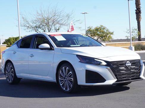 Certified 2023 Nissan Altima 2.5 SL image 4