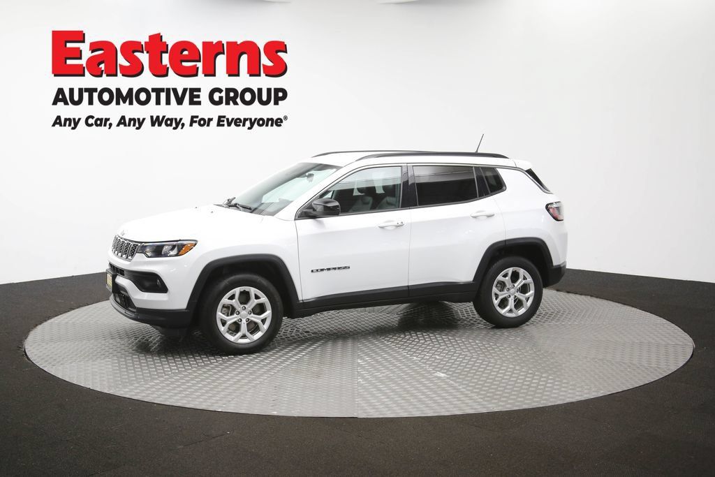 Used 2024 Jeep Compass Latitude AWD/4WD image 56