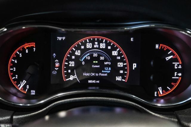 Used 2015 Dodge Durango R/T w/ Technology Group RWD image 22