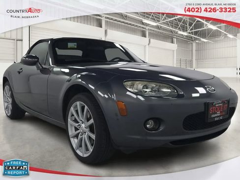 Used 2006 MAZDA MX-5 Miata Sport w/ Suspension Pkg image 7