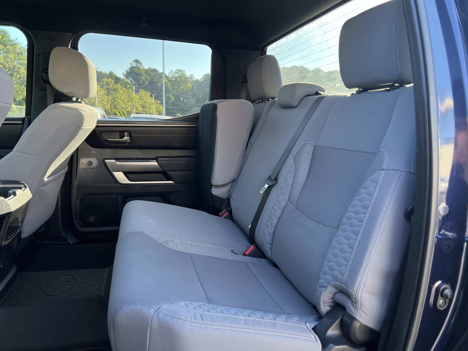 Used 2025 Toyota Tundra SR5 w/ SR5 Convenience Package AWD/4WD image 10
