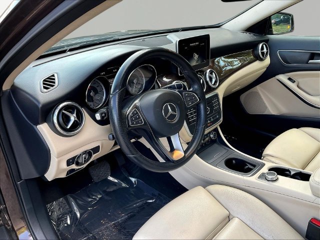Used 2016 Mercedes-Benz GLA 250 image 18