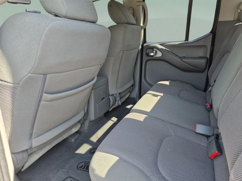 Certified 2019 Nissan Frontier SV w/ Value Truck Package RWD image 16