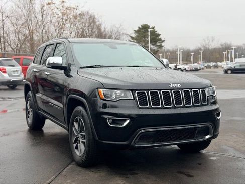 Used 2017 Jeep Grand Cherokee Limited image 4