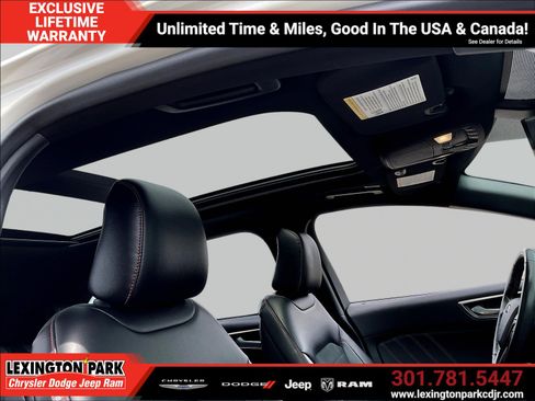 Used 2022 Ford Edge ST-Line AWD/4WD image 25