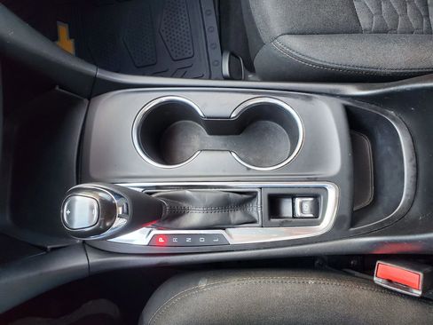 Used 2019 Chevrolet Equinox LT image 39