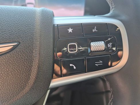 Used 2025 Genesis GV80 2.5T Prestige image 15