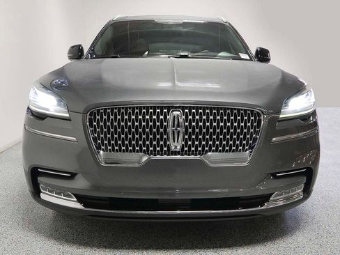 Used 2021 Lincoln Aviator Reserve w/ Equipment Group 201A image 2