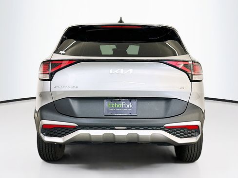 Used 2025 Kia Sportage LX image 7