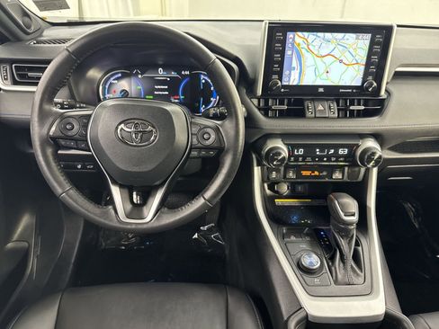 Used 2021 Toyota RAV4 XSE AWD/4WD image 35