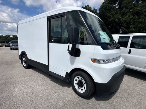 New 2026 Chevrolet Brightdrop 400 w/ Power Door Package AWD/4WD image 23