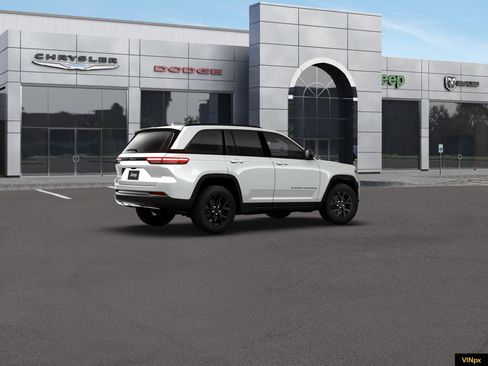 New 2026 Jeep Grand Cherokee Altitude AWD/4WD image 8