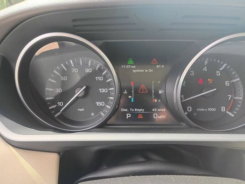 Used 2014 Land Rover Range Rover Sport HSE AWD/4WD image 20