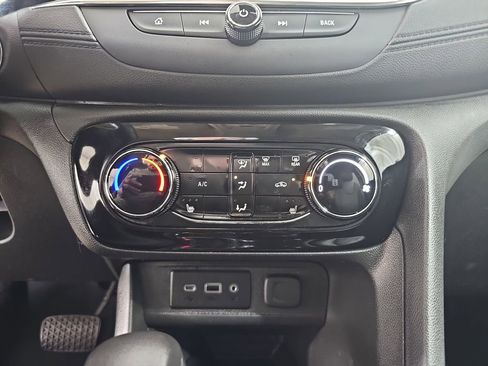 Used 2023 Buick Encore GX Preferred w/ Cold Weather Comfort Package image 27