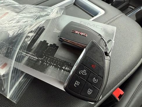 Used 2022 GMC Sierra 1500 SLT w/ SLT Premium Plus Package image 50