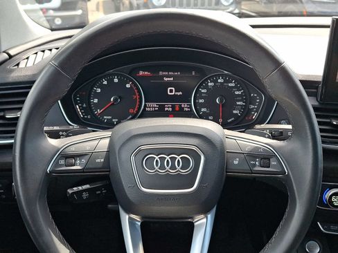 Used 2023 Audi Q5 2.0T Premium w/ Convenience Package AWD/4WD image 21