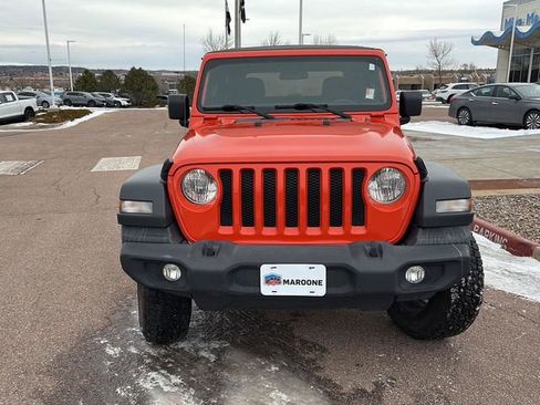 Used 2018 Jeep Wrangler Sport image 2