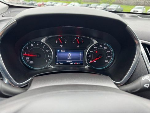 Used 2023 Chevrolet Equinox LT AWD/4WD image 23