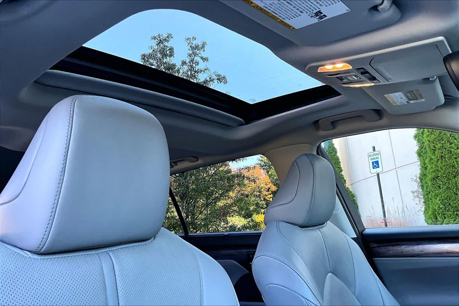 Used 2020 Toyota Highlander Limited AWD/4WD image 14
