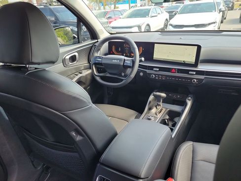 New 2026 Kia Sorento EX w/ EX Premium Package FWD image 13