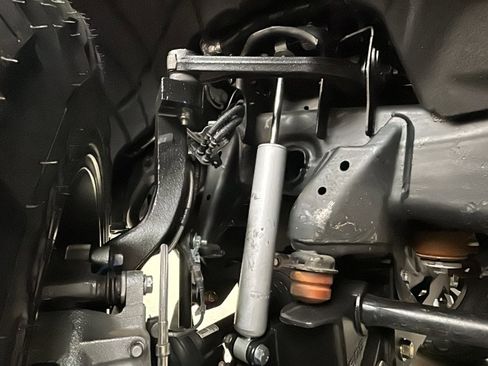 Used 2025 GMC Sierra 3500 Denali w/ Denali Reserve Package image 18