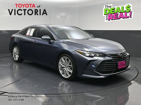 Used 2019 Toyota Avalon XLE w/ Moonroof Package FWD image 1