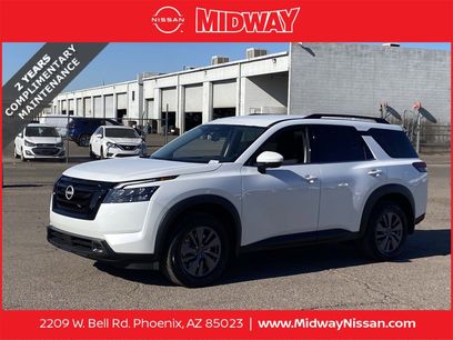 New 2025 Nissan Pathfinder SV w/ Black Appearance Package