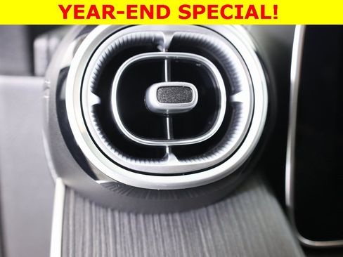 Certified 2025 Mercedes-Benz GLC 300 4MATIC image 11