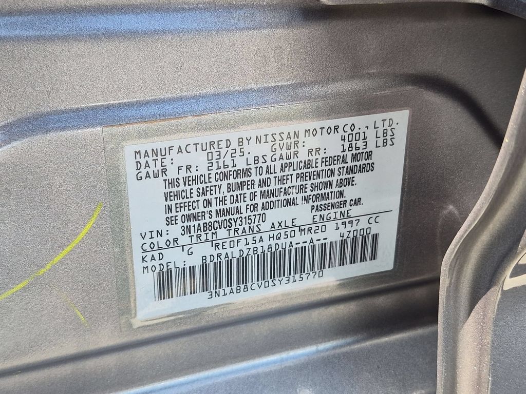 Used 2025 Nissan Sentra SV FWD image 36