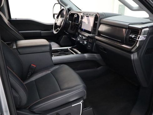 Used 2023 Ford F250 Lariat w/ Lariat Ultimate Package image 32