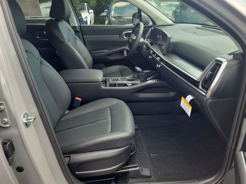 New 2026 Kia Sorento S w/ S Panoramic Sunroof Package FWD image 7