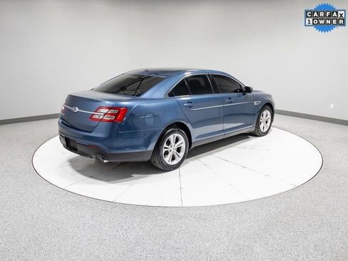Used 2018 Ford Taurus SE image 28