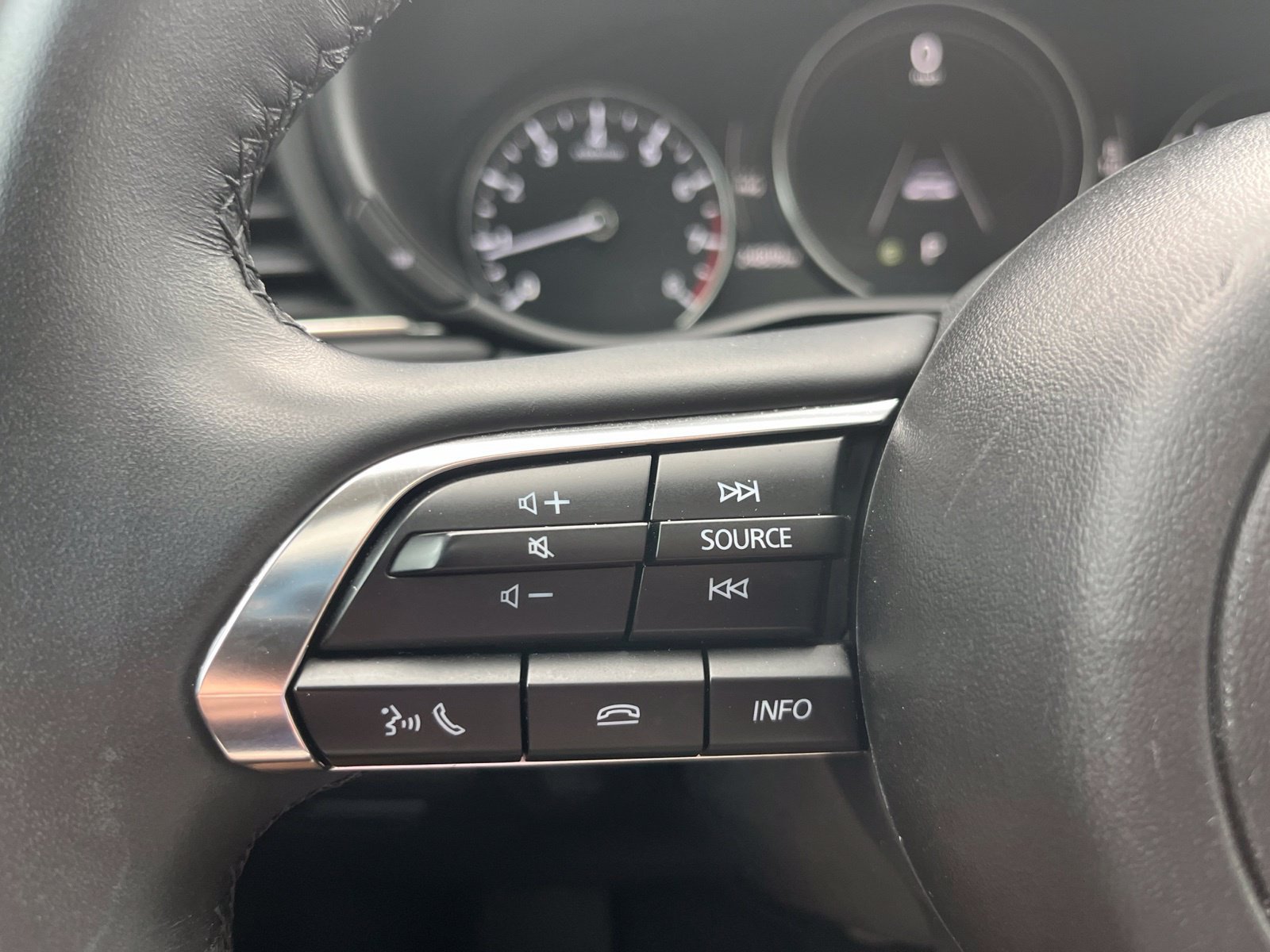 Certified 2025 MAZDA CX-30 AWD 2.5 S w/ Preferred Package image 16