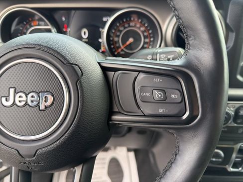 Used 2021 Jeep Wrangler Unlimited Sport AWD/4WD image 28