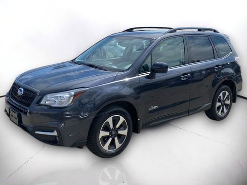 Used 2018 Subaru Forester 2.5i Premium image 2