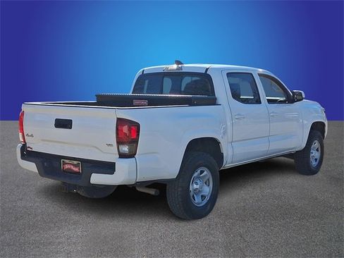 Used 2020 Toyota Tacoma SR image 4