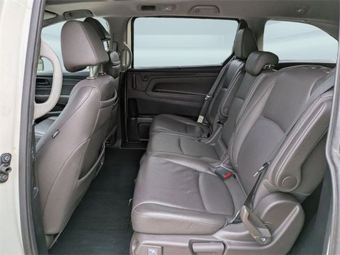 Used 2018 Honda Odyssey EX-L image 16