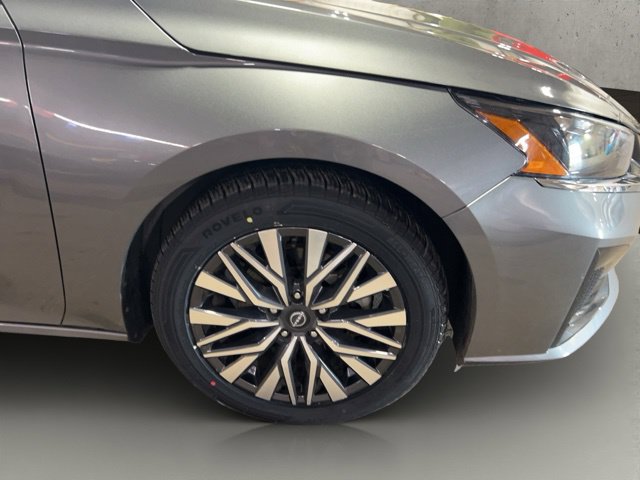 Used 2025 Nissan Altima 2.5 SV FWD image 29