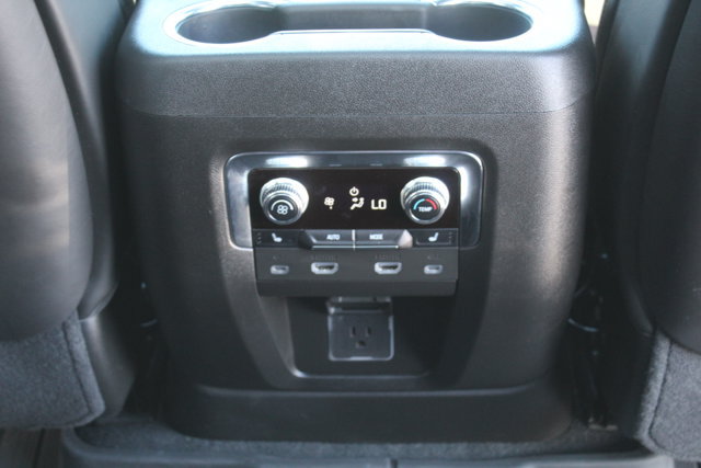 Used 2023 GMC Yukon XL Denali Ultimate w/ LPO, Floor Liner Package AWD/4WD image 21
